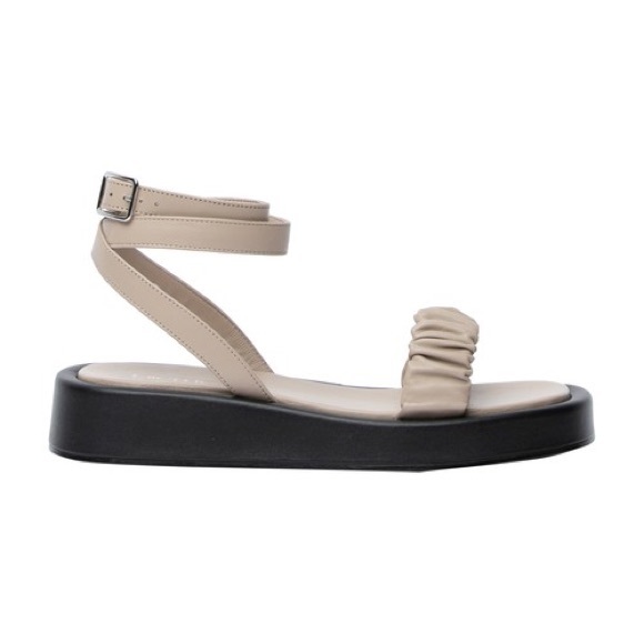 Elleme Chouchou Ruched Ankle-Strap Leather Platform Sandals Taupe. - Picture 3 of 9